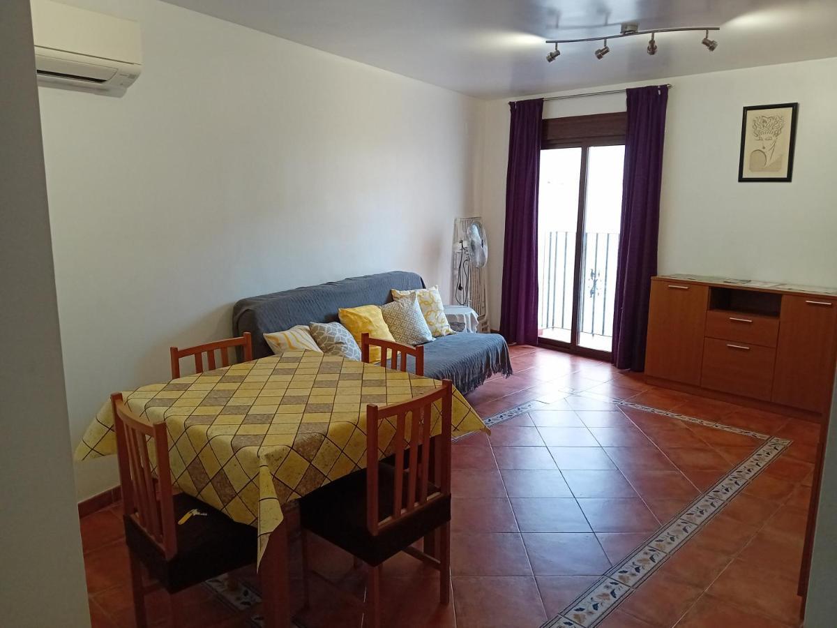 Lovely Y Cozy Apartments Чулиля Екстериор снимка